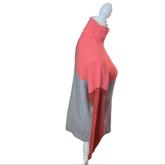 'Forever 21'  Pink Red & Grey Color Block Stretch Turtleneck Sweater Women’s Sm - Picture 3 of 10